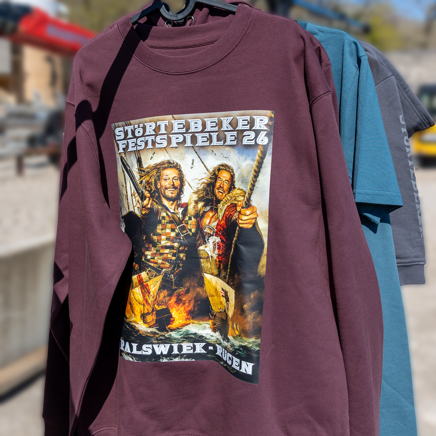 Störtebeker Unisex Sweatshirt „Plakat 2026" in rotbraun