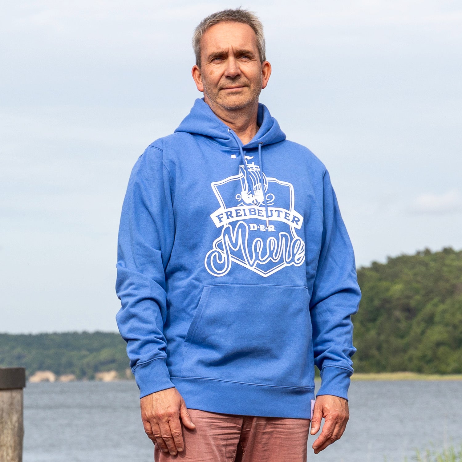 Unisex Hoodie "Freibeuter der Meere" strahlend blau