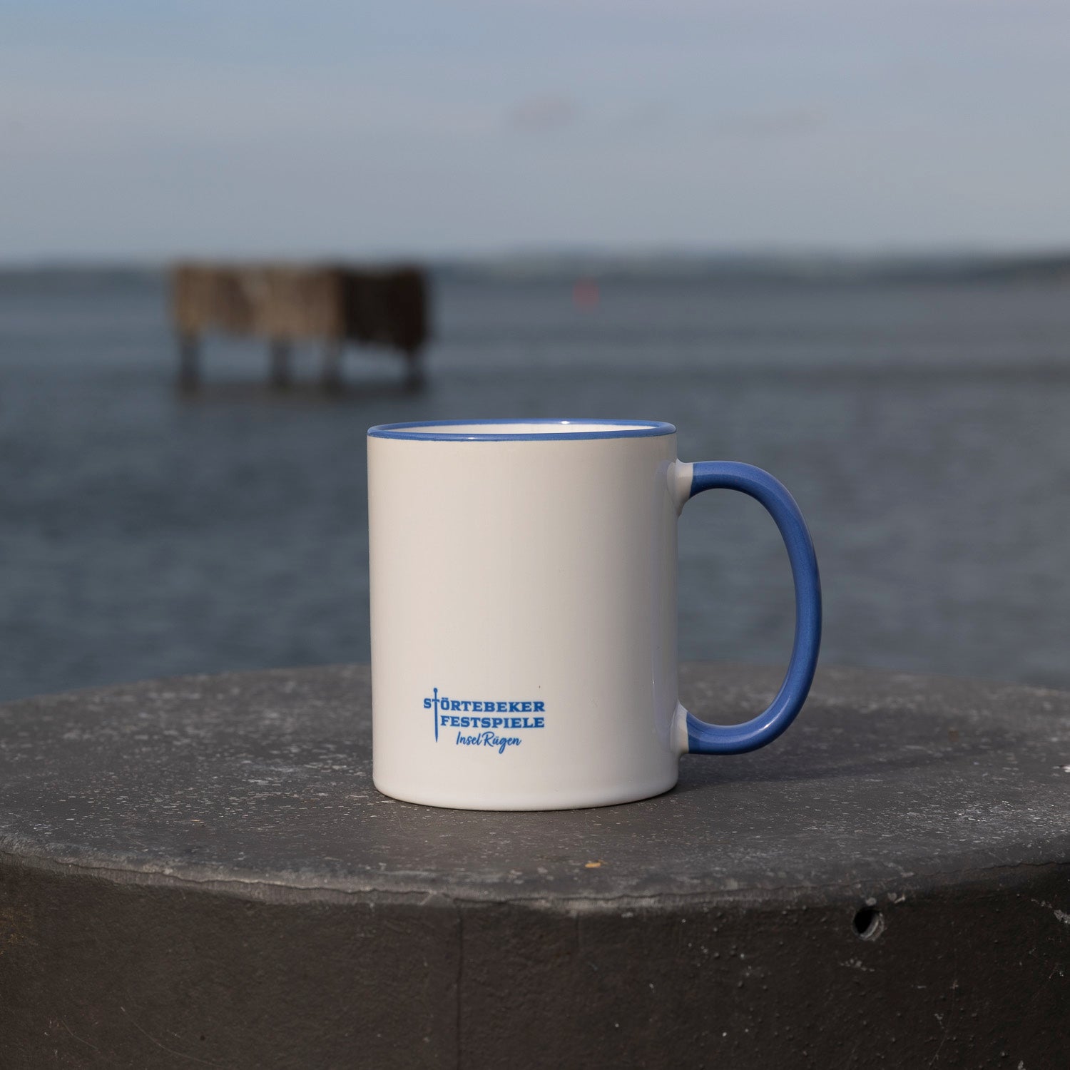 Keramik-Tasse – „Freibeuter der Meere“