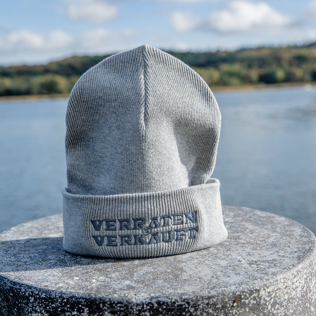 Störtebeker Unisex Mütze „Verraten & Verkauft“ in Heather Grey