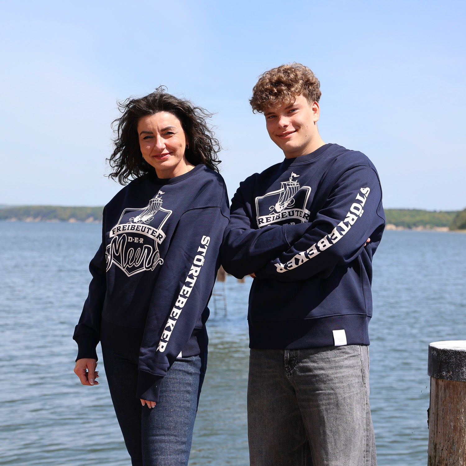 Sweatshirt ohne Kapuze „Freibeuter der Meere“ – French Navy (Unisex)