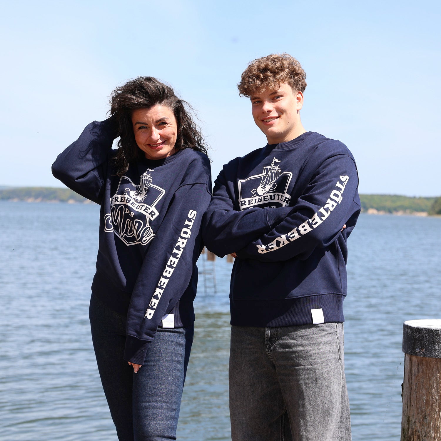Sweatshirt ohne Kapuze „Freibeuter der Meere“ – French Navy (Unisex)