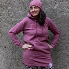 »We Love Pirates« – Störtebeker Hoodie-Kleid (Unisex) mit Stick – Rosa