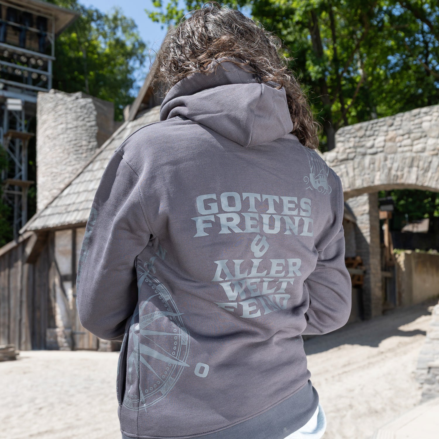 Störtebeker Hoodie „Legende“ – All-Overprint in Graphitgrau
