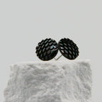 Ohrstecker Fischschuppen schwarz