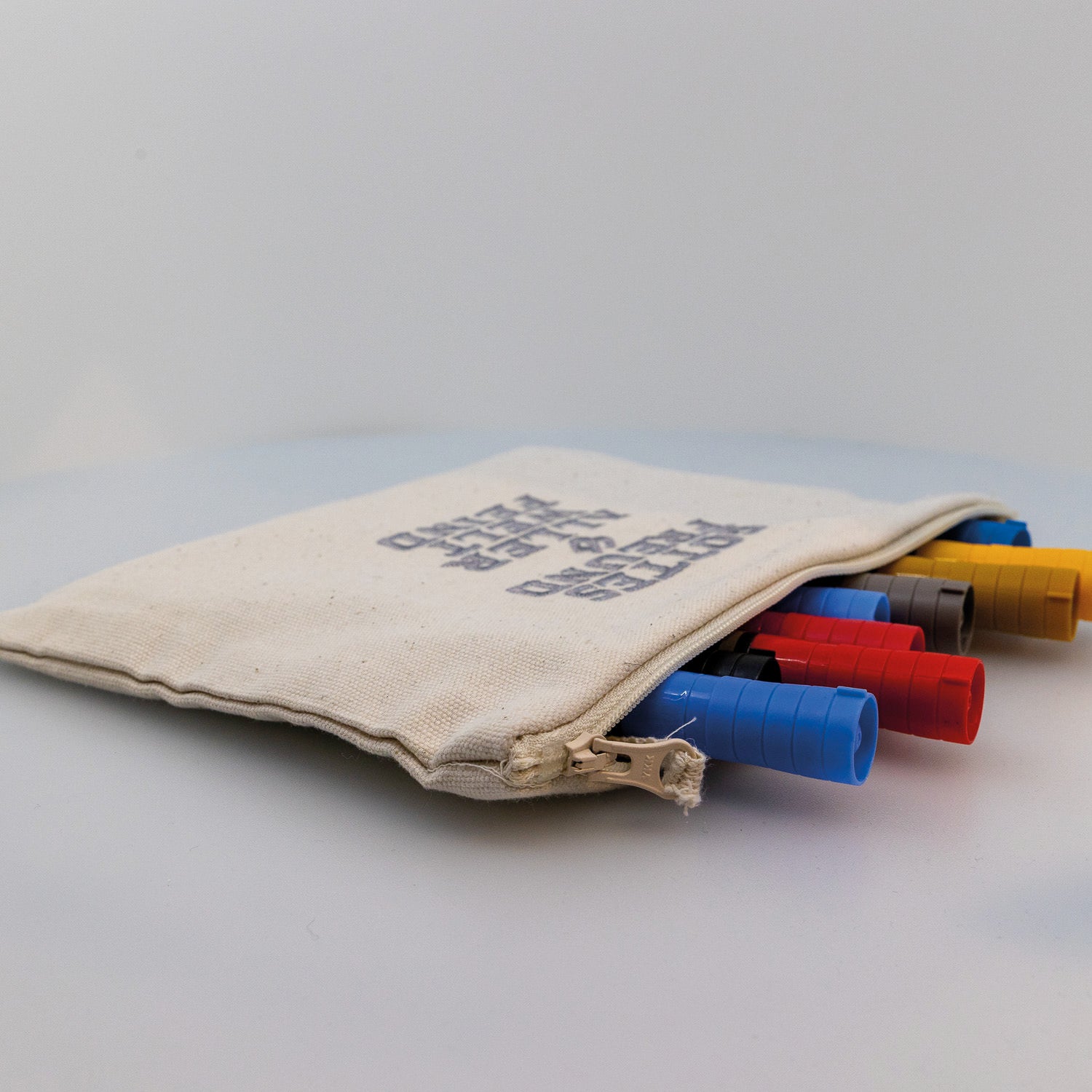 Störtebeker „Gottes Freund“ – Pencil-Case, selbst bestickt in Ralswiek
