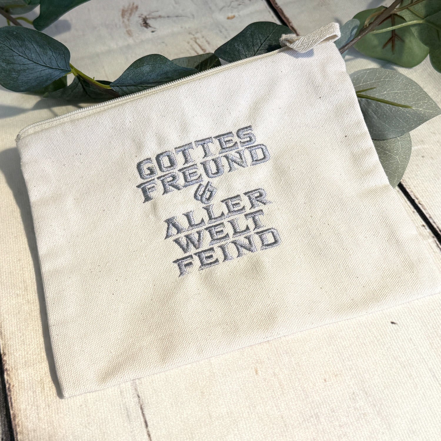 Störtebeker „Gottes Freund“ – Pencil-Case, selbst bestickt in Ralswiek