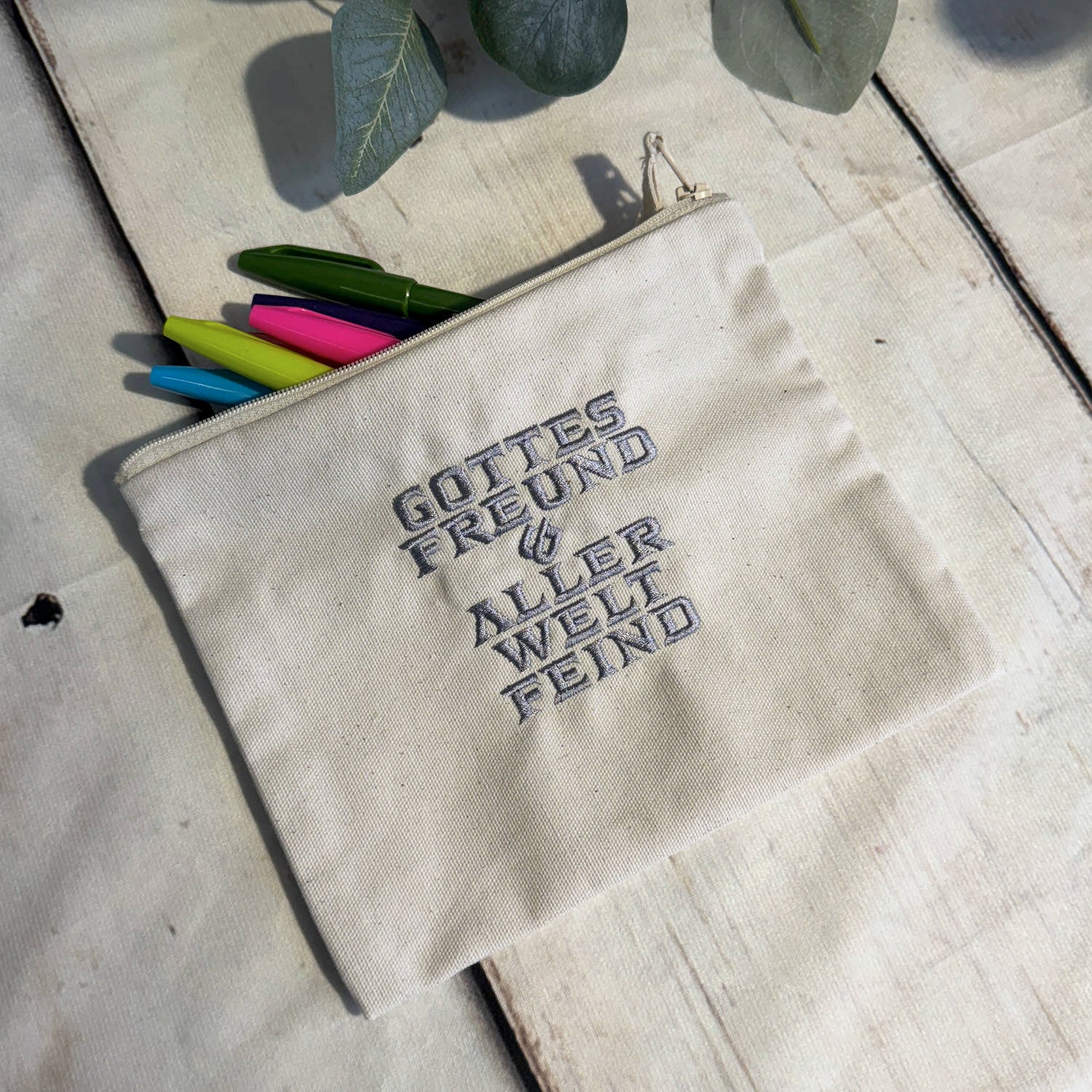 Störtebeker „Gottes Freund“ – Pencil-Case, selbst bestickt in Ralswiek