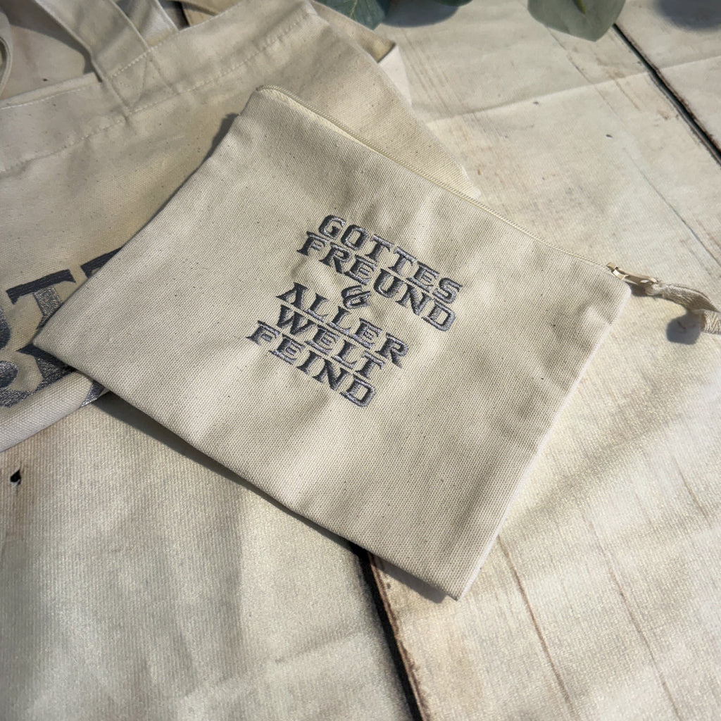 Störtebeker „Gottes Freund“ – Pencil-Case, selbst bestickt in Ralswiek