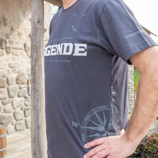 Störtebeker T-SHIRT „Legende“ – All-Overprint in Graphitgrau