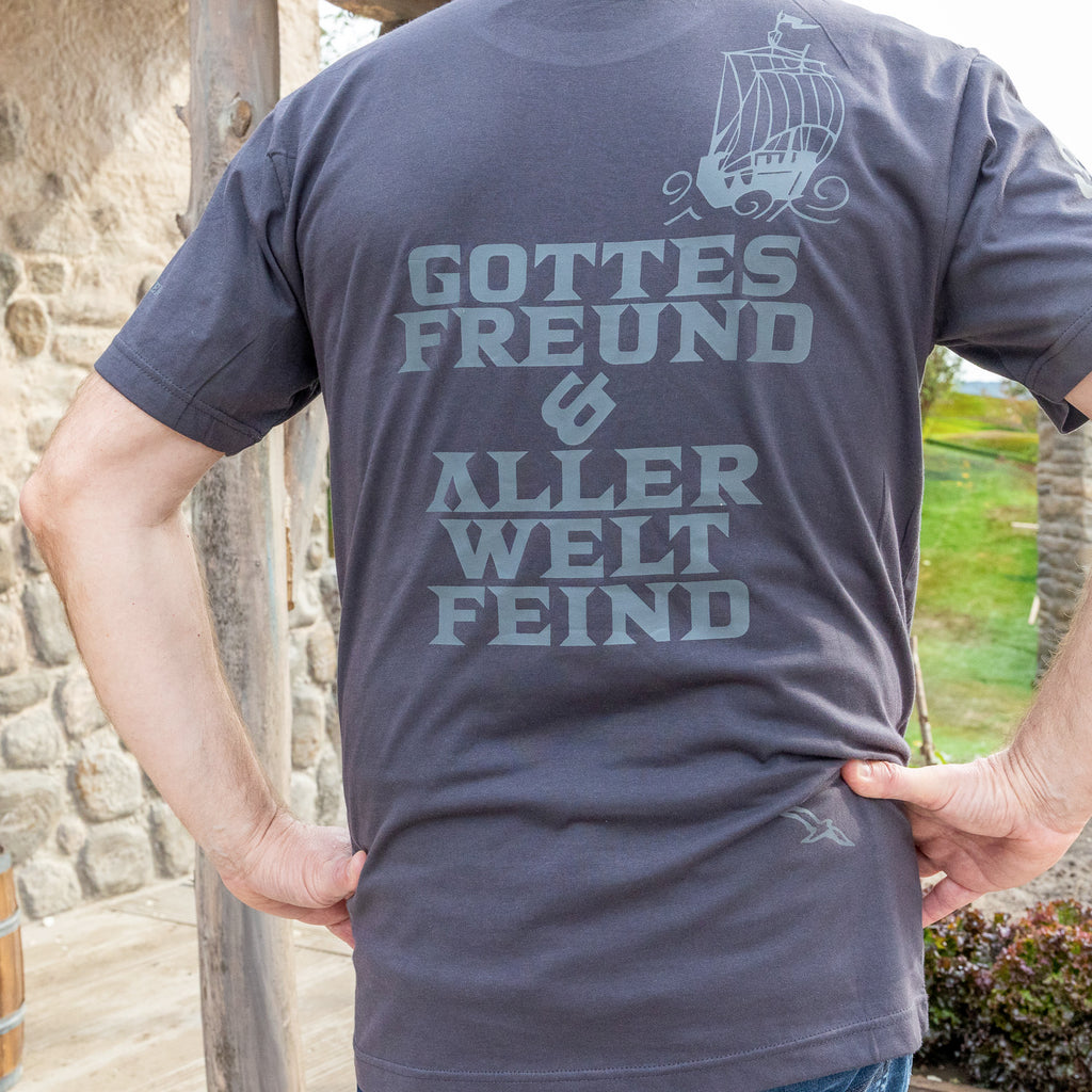 Störtebeker T-SHIRT „Legende“ – All-Overprint in Graphitgrau