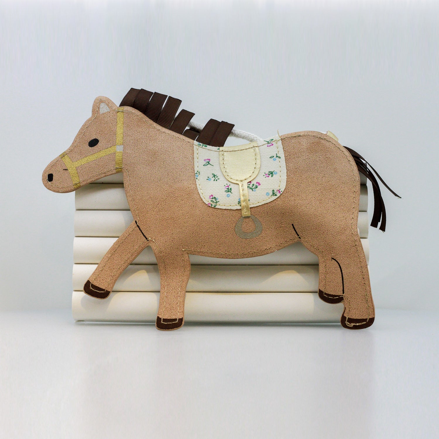 Kindertasche Pferd hellbraun mit Sattel – von Mimi & Lula