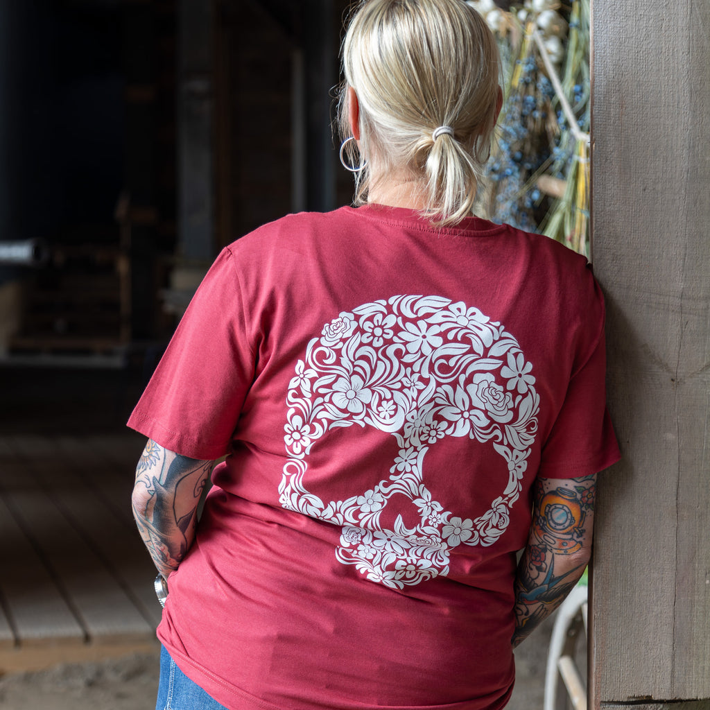 Flores Muertas | weißer floraler Totenkopf – Störtebeker Shirt – Unisex